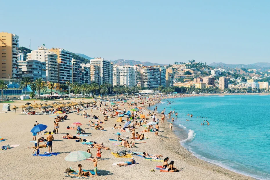 gay-couple-gay-cruise-stopover-malaga-spain-Gay